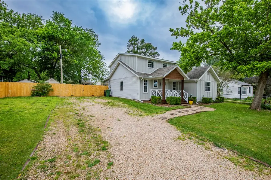 718 W Maple Street, Rogers, AR 72756 - Image #2