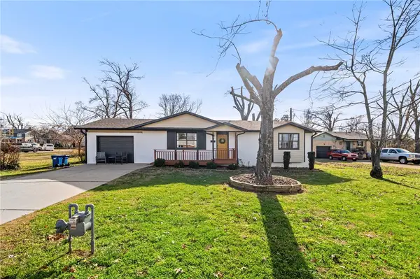 803 NW 2nd, Bentonville, AR 72712