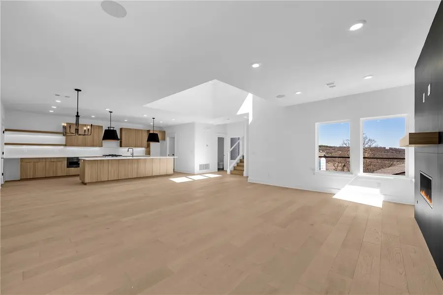 123 S Paddock Loop, Fayetteville, AR 72701 - #3