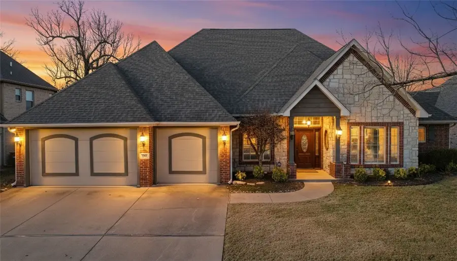 5205 S Bent Tree Drive, Rogers, AR 72745 - Image #2