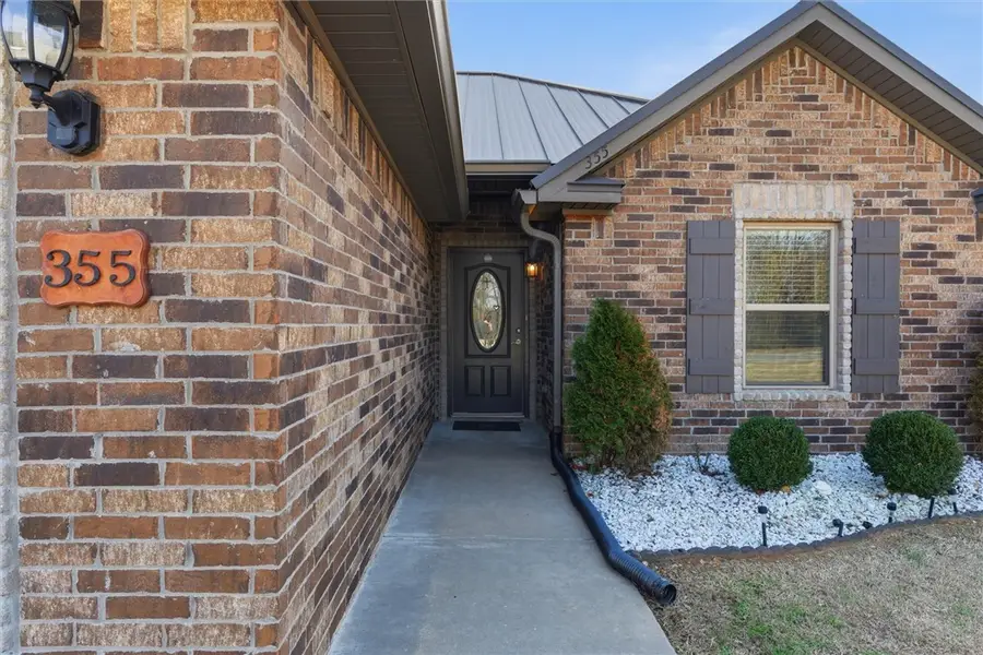 355 Lucian Lane, Springdale, AR 72762 - Image #3