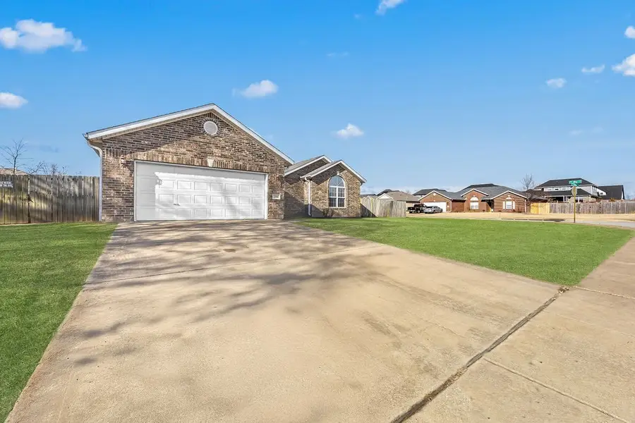 1900 SW Elington Street, Bentonville, AR 72713 - Image #3