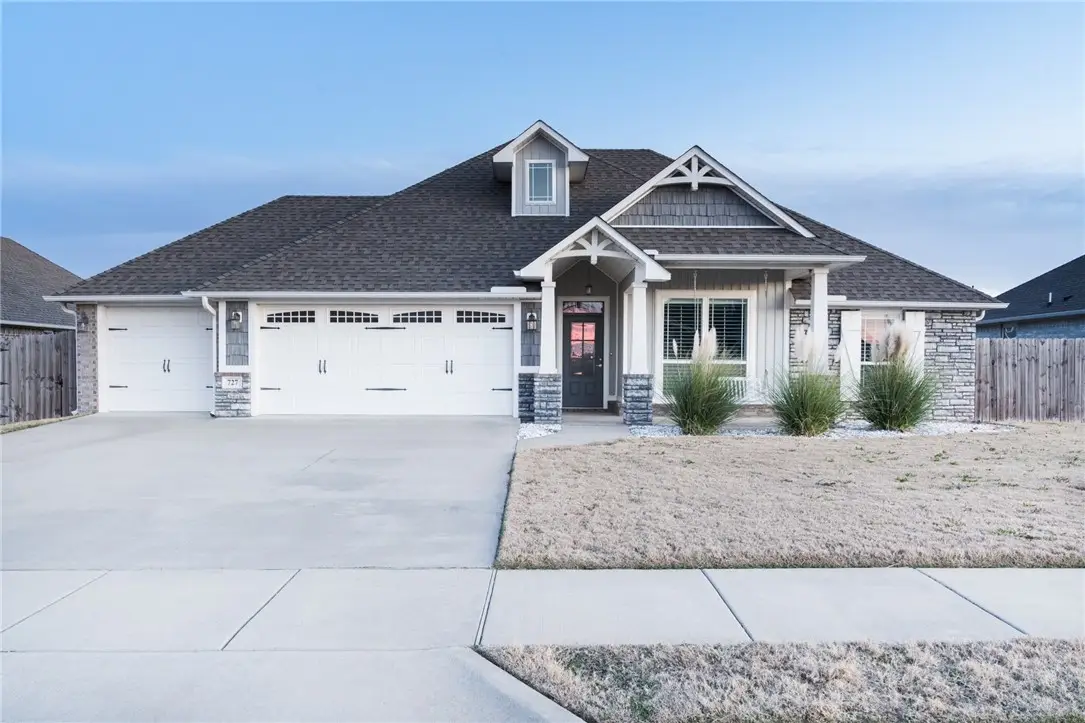 727 Macdonald Drive, Pea Ridge, AR 72751 - Image #1