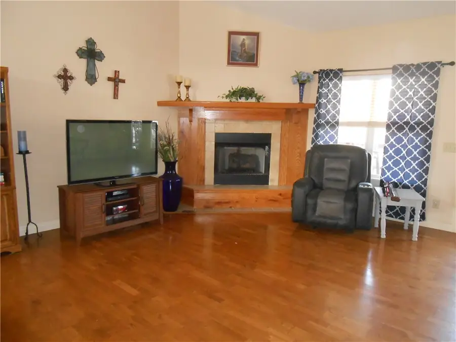 12 Cranfield Drive, Bella Vista, AR 72714 - Image #3