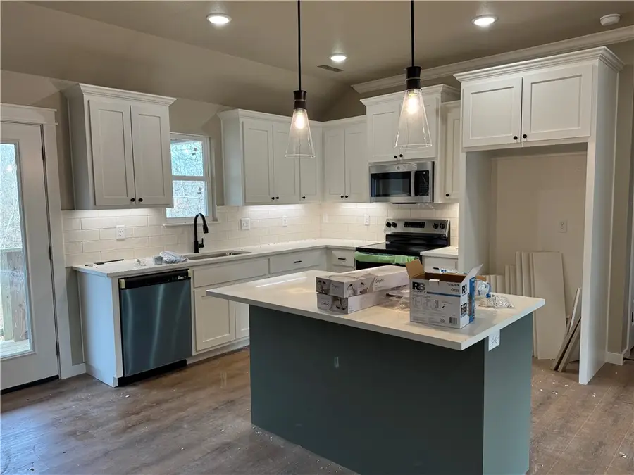 9 Richmond Lane, Bella Vista, AR 72714 - #3