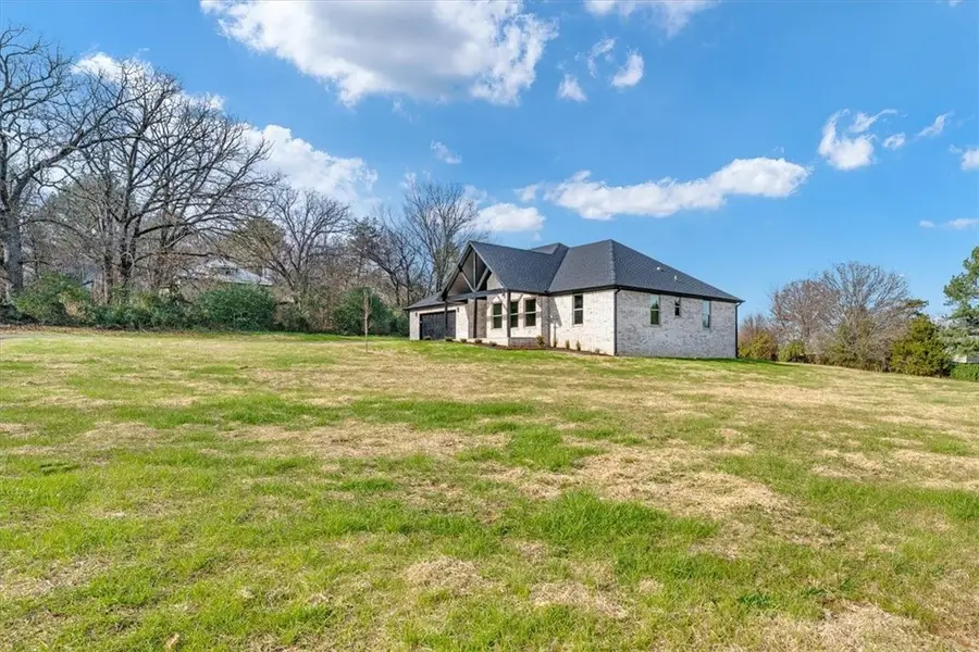 212 Oneal Lane, Elkins, AR 72727 - Image #3