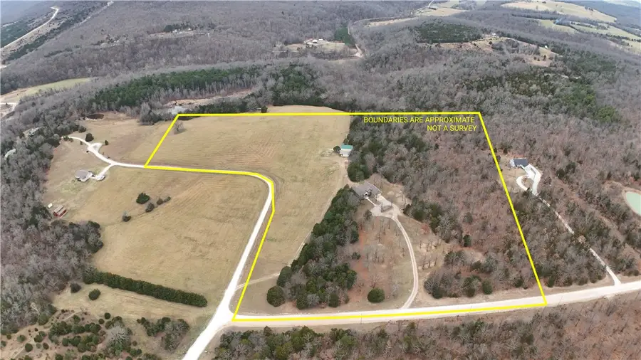 4610 Moonbeam Drive, Harrison, AR 72601 - Image #2