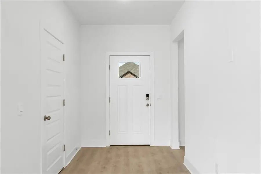 210 Collie Avenue, Lowell, AR 72745 - Image #3