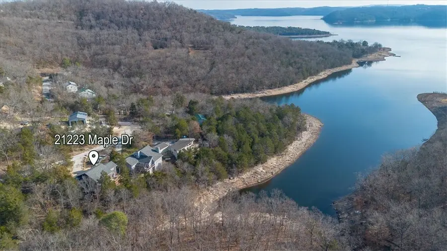 21223 Maple Drive, Garfield, AR 72732 - Image #3