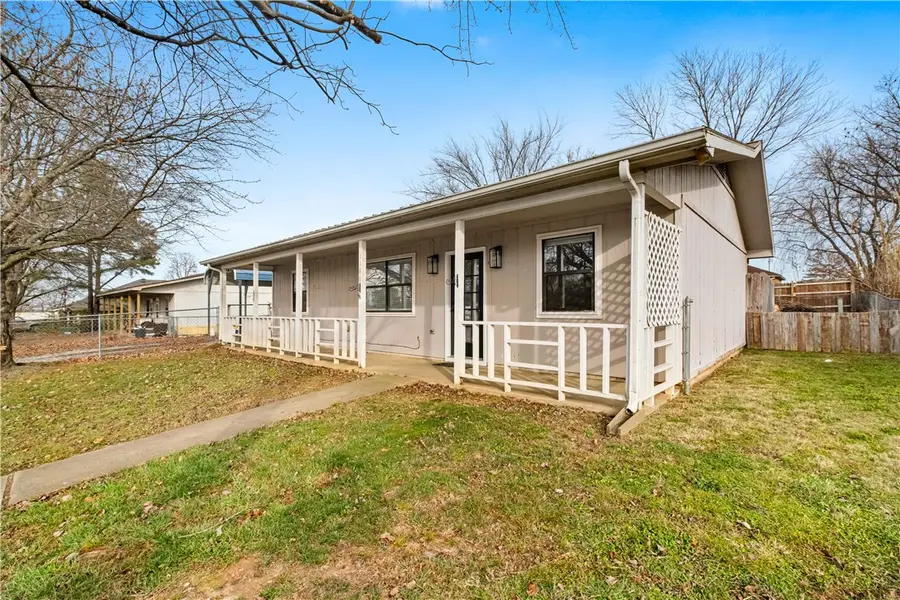 1186 Eubanks Street, Decatur, AR 72722 - Image #2