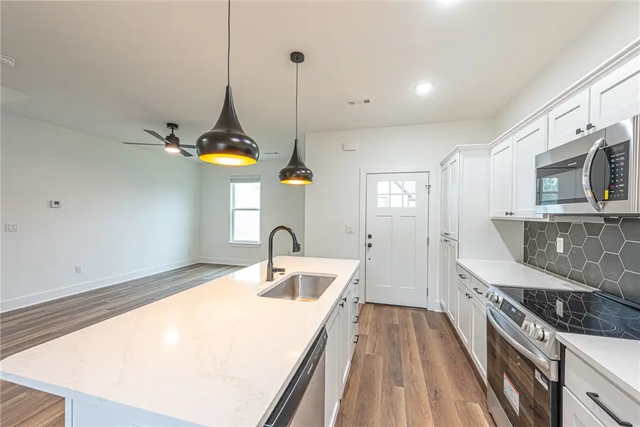 982 S Laramie Heights, Fayetteville, AR 72704 - Image #3