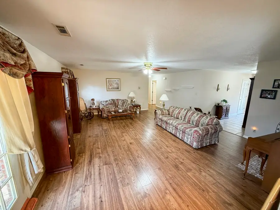 10238 Woodlyn Drive, Lincoln, AR 72744 - Image #3