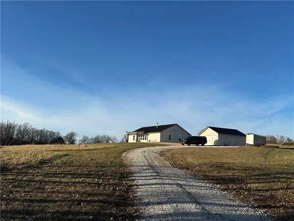 1779 Nc 1600, Compton, AR 72624