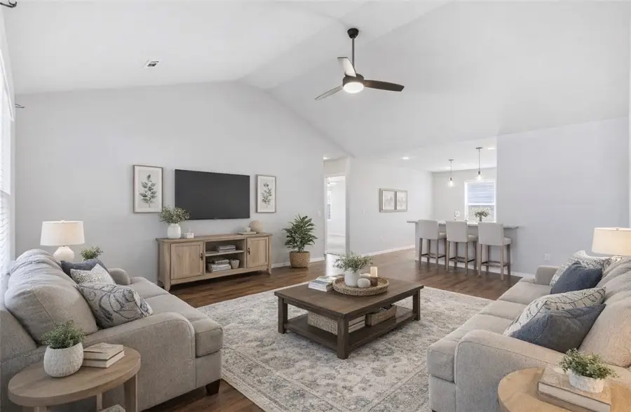 2002 N Yarmouth Court, Siloam Springs, AR 72761 - Image #2