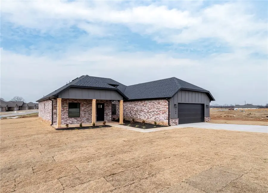 109 N Panther Avenue, Farmington, AR 72730 - Image #3