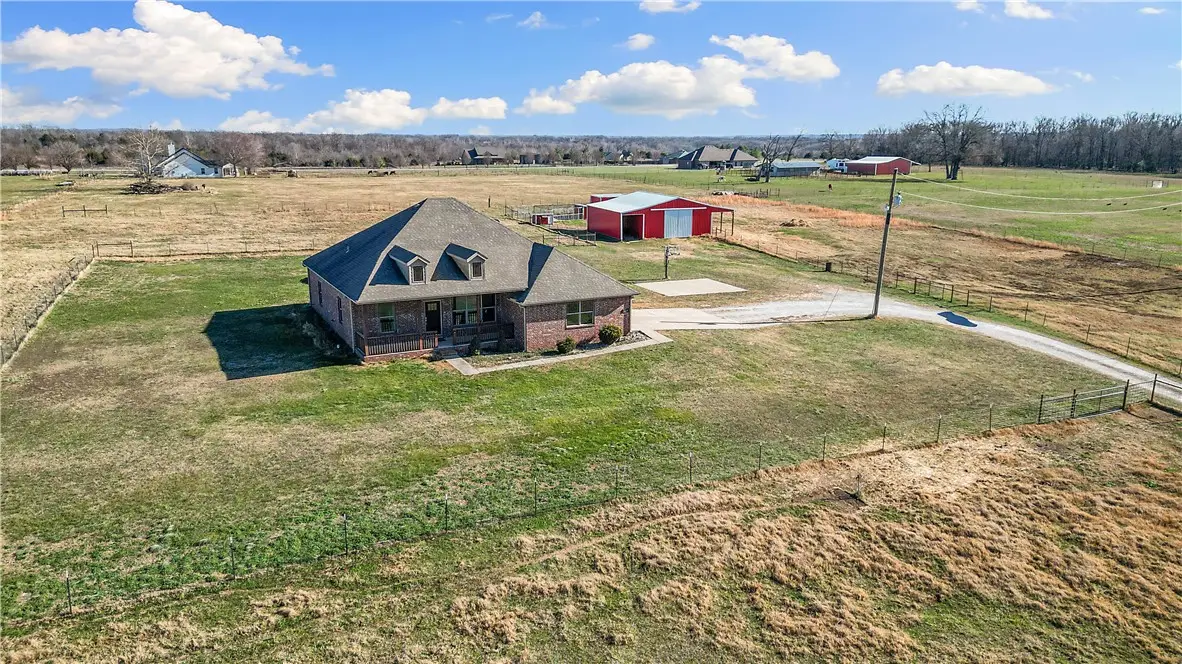 12510 Georgia Flat Road, Gravette, AR 72736 - Image #1