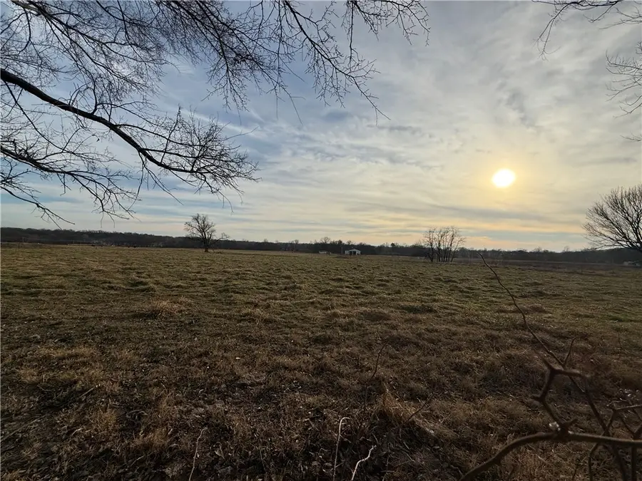 Young Road, Summers, AR 72769 - Image #2