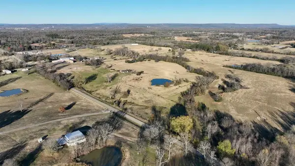 45 Hlass Road, Russellville, AR 72802