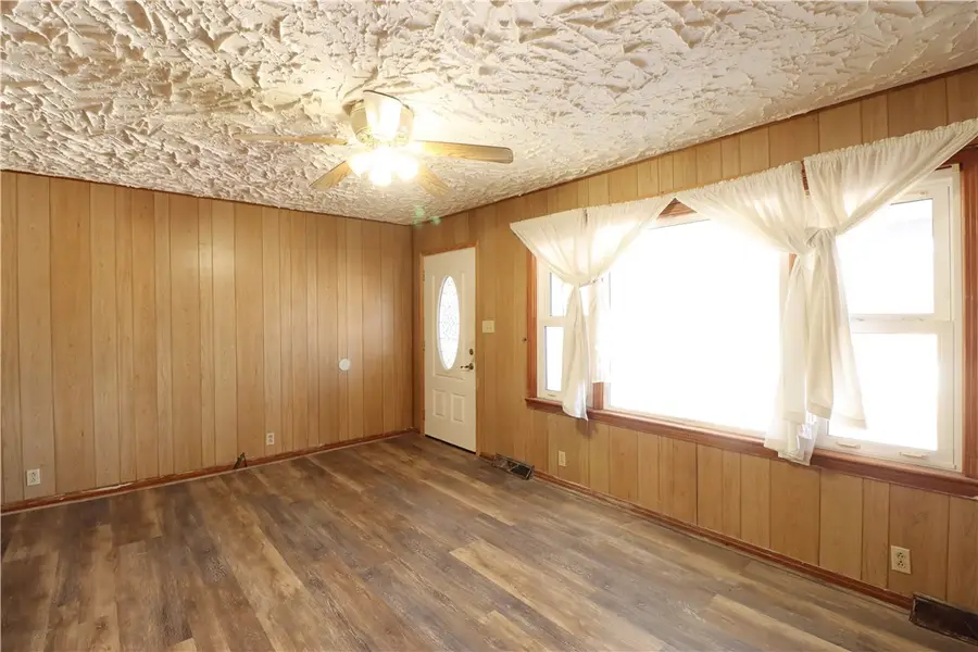 704 Beverly Drive, Harrison, AR 72601 - Image #3