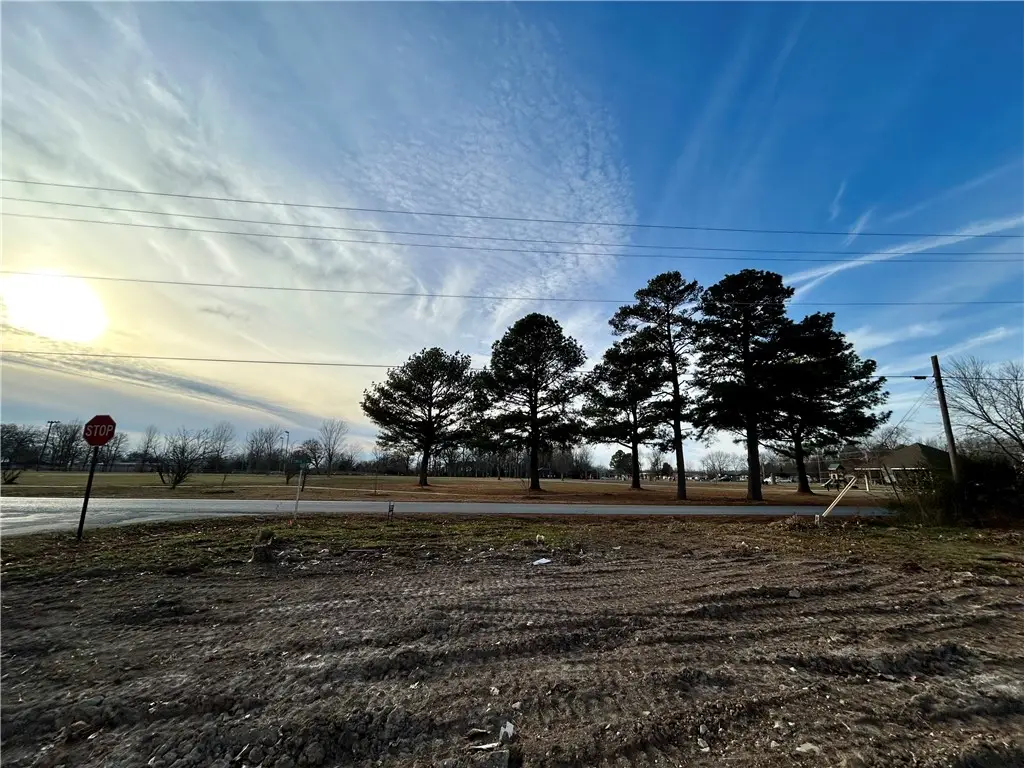 406 W 1st Street, Gentry, AR 72734 - Image #1