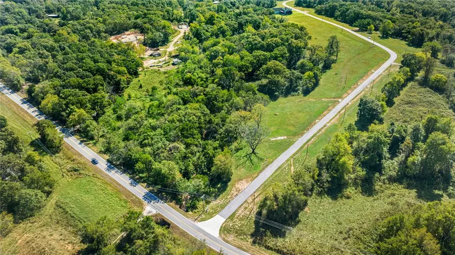 8012 Hill Country Drive, Decatur, AR 72722 - Image #3