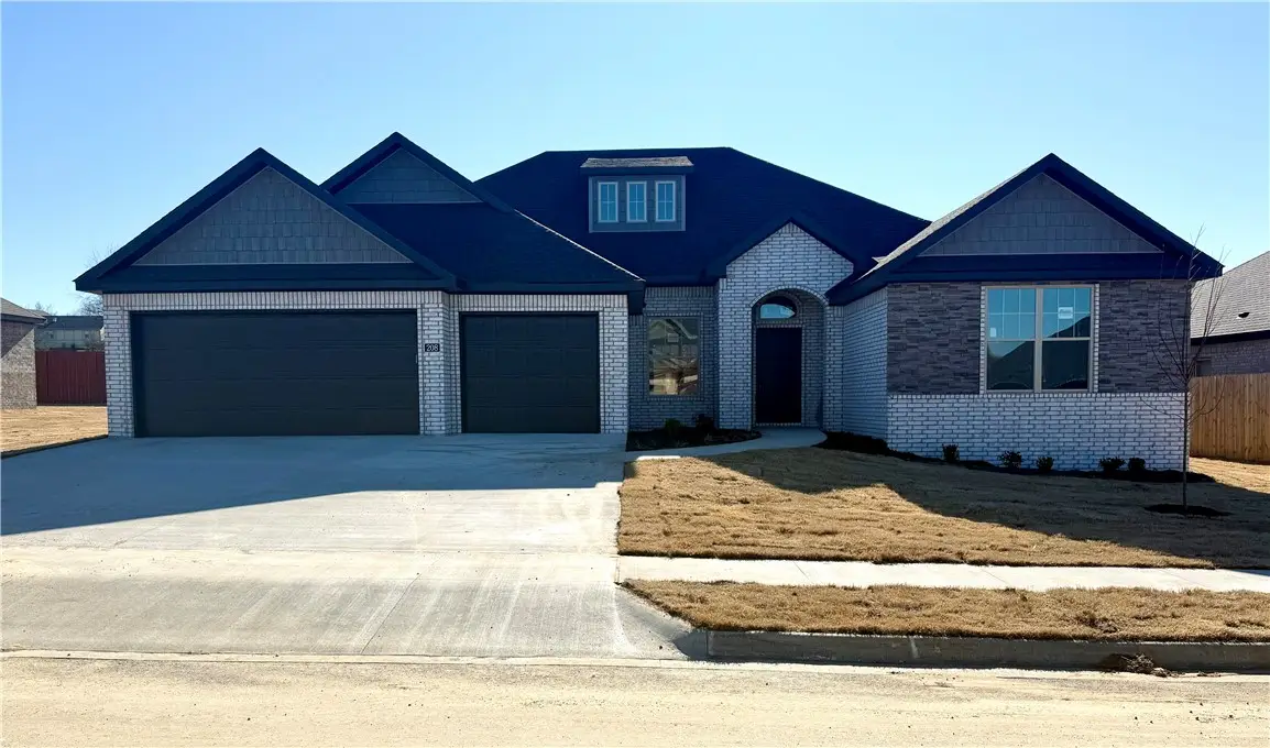 208 Doral Drive, Cave Springs, AR 72718 - Image #1