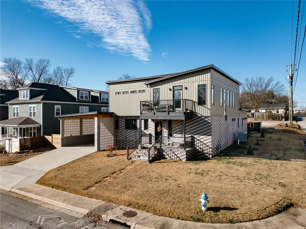 711 S Washington Avenue, Fayetteville, AR 72701 - Image #1