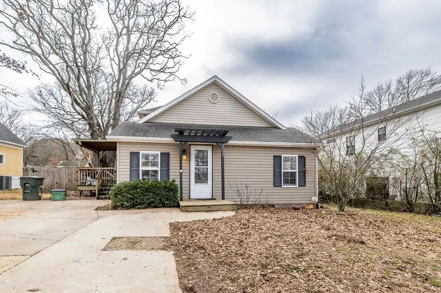 203 W Miller Street, Fayetteville, AR 72703 - Image #2