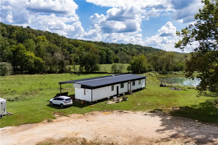 16380 N Cove Creek Road, Prairie Grove, AR 72753 - Image #2
