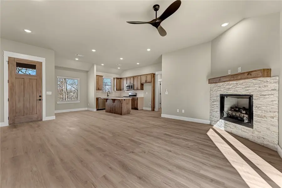 3 Whithorn Circle, Bella Vista, AR 72715 - Image #3