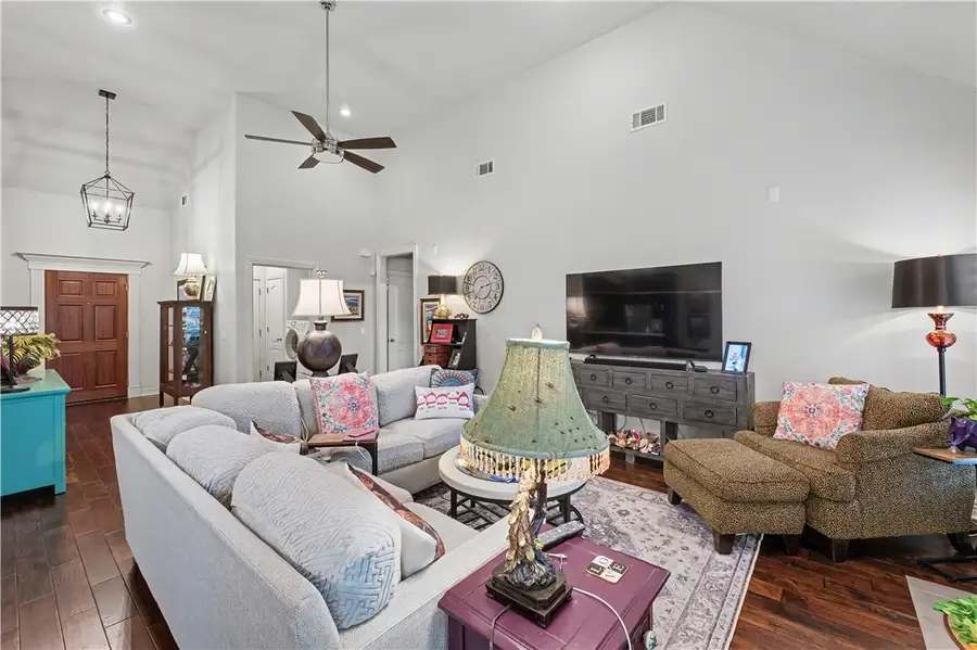 4058 N Zion Valley Drive, Fayetteville, AR 72703 - Image #3