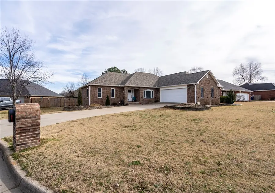 550 Primrose Avenue, Siloam Springs, AR 72761 - #2