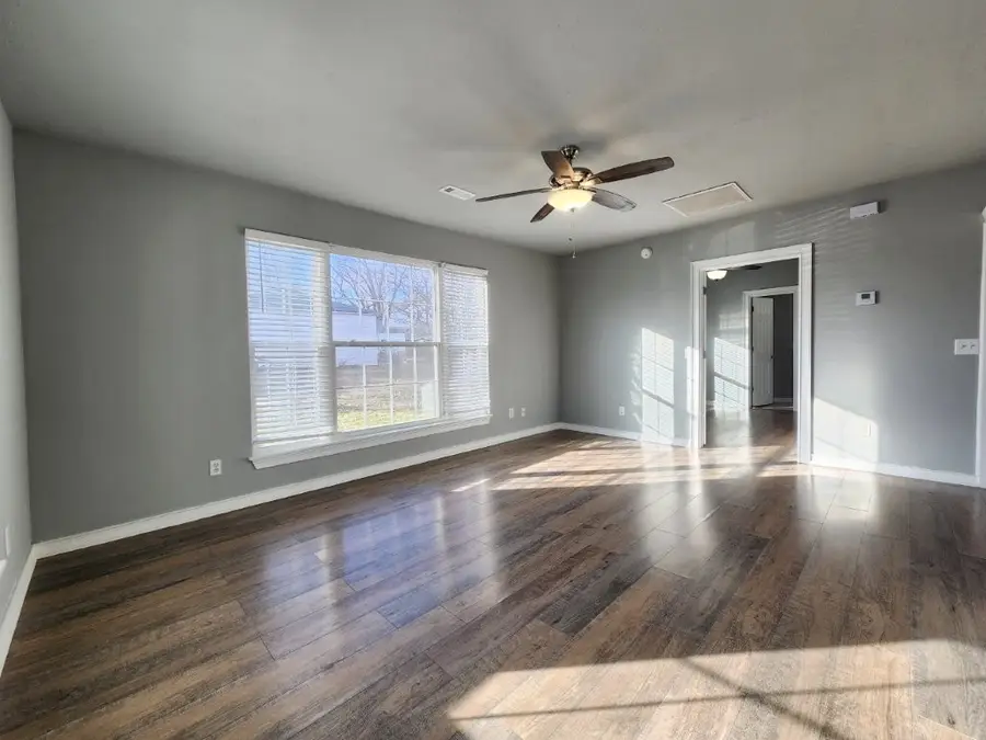 7642 SW Regional Airport Boulevard, Bentonville, AR 72713 - Image #3