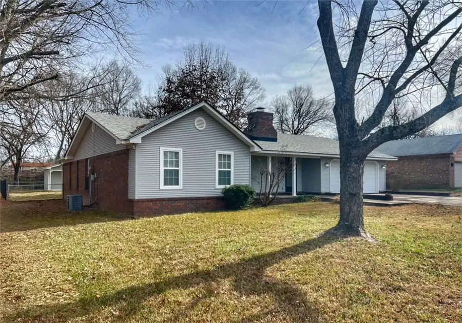 1011 Quail Creek Drive, Russellville, AR 72801 - Image #2