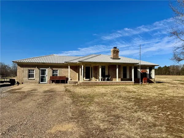 13 Lake Road, Atkins, AR 72823