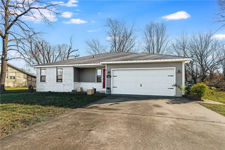 1107 SE C Street, Bentonville, AR 72712 - Image #2
