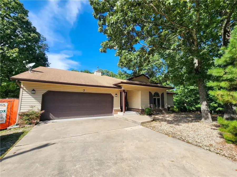 7 Cherhill Drive, Bella Vista, AR 72714 - Image #2