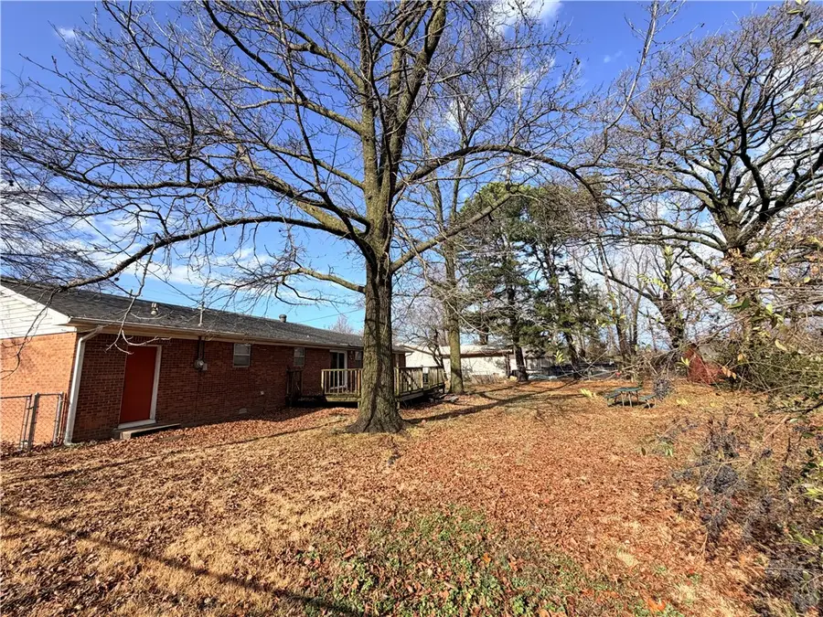 115 S Country Club Road, Siloam Springs, AR 72761 - #3