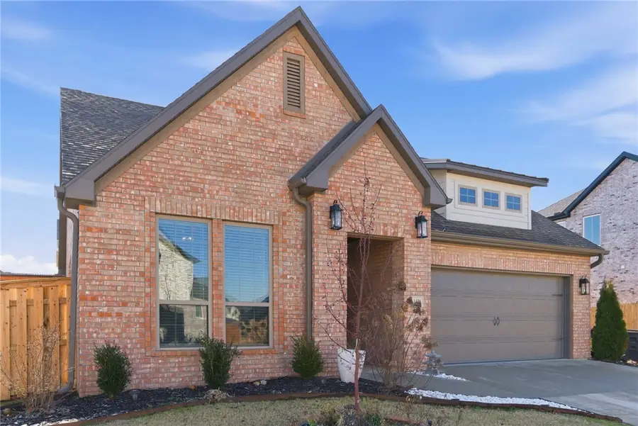 1421 George Robbins, Cave Springs, AR 72718 - Image #2