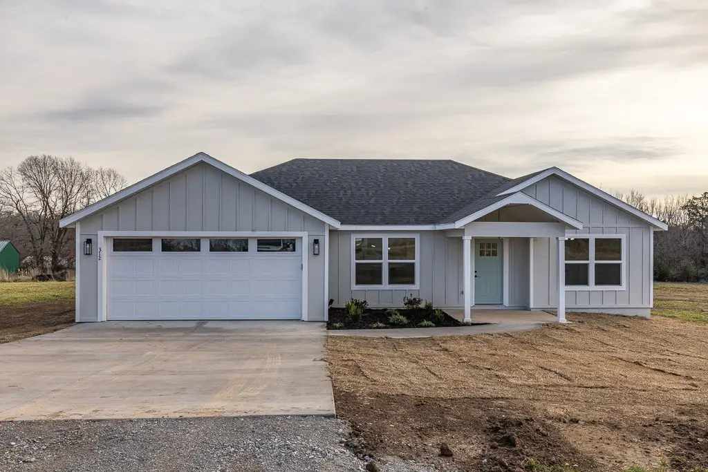 312 Madison 8965, Huntsville, AR 72740 - Image #1