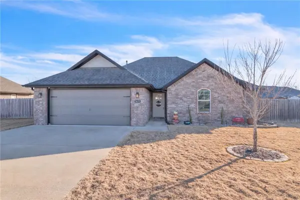 1621 Whirlaway Lane, Prairie Grove, AR 72753