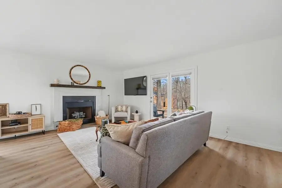 2304/2306 Oakwood Avenue, Bentonville, AR 72712 - Image #2