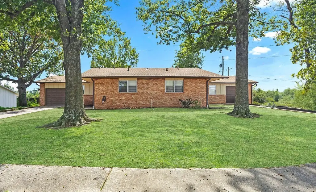 2403 Pin Oak Drive, Springdale, AR 72762 - Image #1