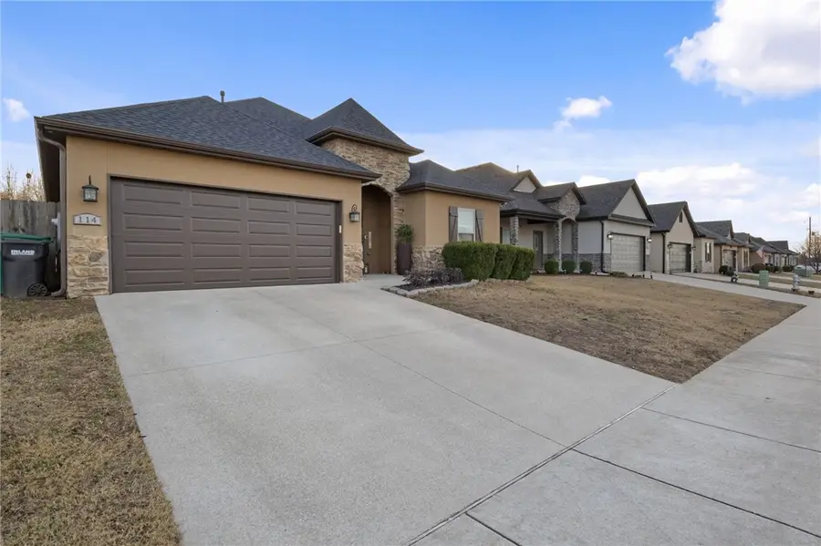 114 Glendale Lane, Rogers, AR 72758 - Image #2