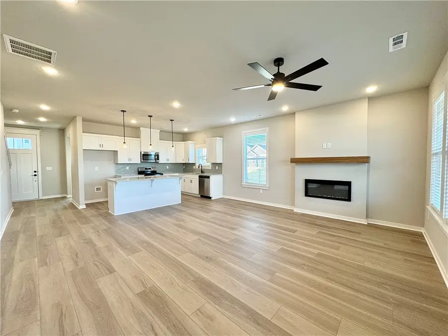 6002 SW Chiefs Avenue, Bentonville, AR 72713 - Image #2