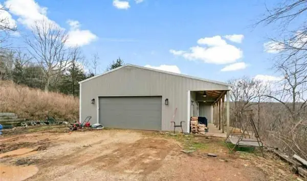 15075 Prairie Grove Lake Road, Prairie Grove, AR 72753