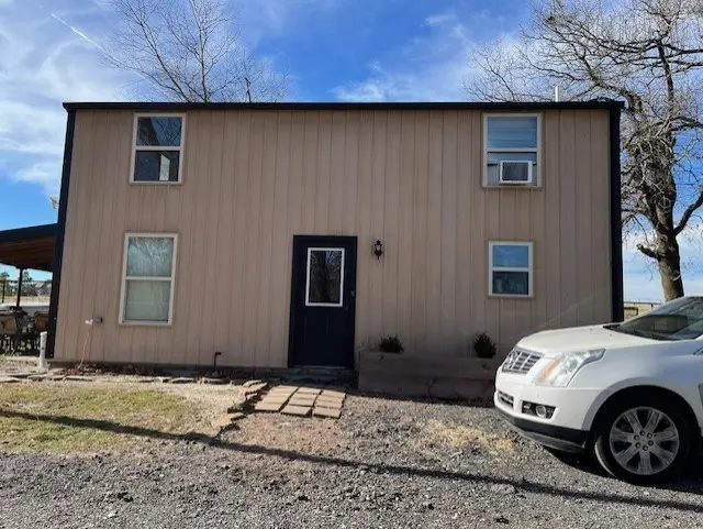 1035 E 1st Avenue, Gentry, AR 72734 - Image #2