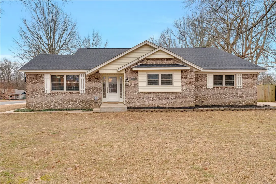 301 W Edmondson Avenue, Springdale, AR 72764 - Image #1
