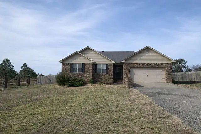 322 Crestpointe Drive, Russellville, AR 72802 - Image #1