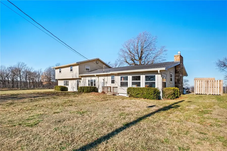 18880 Skylight Mountain Road, Canehill, AR 72717 - Image #2